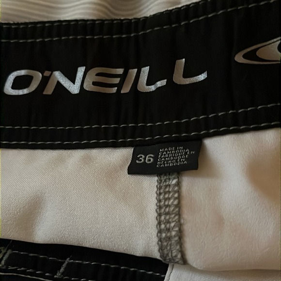 O’Neill Boarding Shorts Sz 36 - Picture 6 of 6